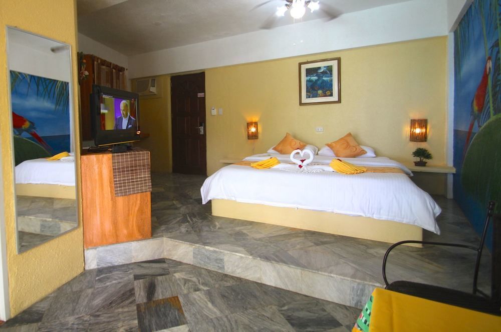 Paradise Bay - Beach & Watersport Resort Balabag  Esterno foto